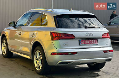 Позашляховик / Кросовер Audi Q5 2019 в 