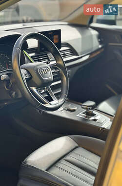 Позашляховик / Кросовер Audi Q5 2019 в 