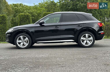 Позашляховик / Кросовер Audi Q5 2018 в 