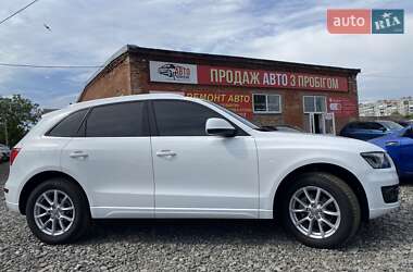 Позашляховик / Кросовер Audi Q5 2010 в 