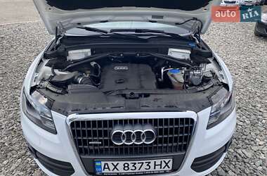 Позашляховик / Кросовер Audi Q5 2010 в 