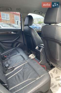 Позашляховик / Кросовер Audi Q5 2010 в 