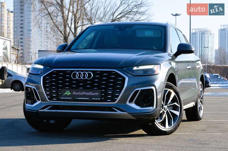 Внедорожник / Кроссовер Audi Q5 2022 в 