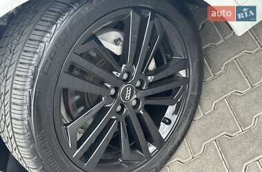 Внедорожник / Кроссовер Audi Q5 2018 в 