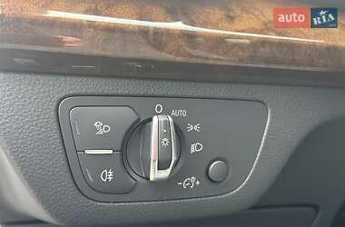 Внедорожник / Кроссовер Audi Q5 2018 в 