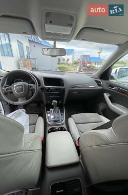Позашляховик / Кросовер Audi Q5 2010 в 