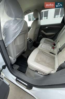 Позашляховик / Кросовер Audi Q5 2010 в 