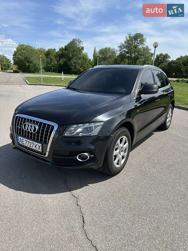 Внедорожник / Кроссовер Audi Q5 2009 в Днепре