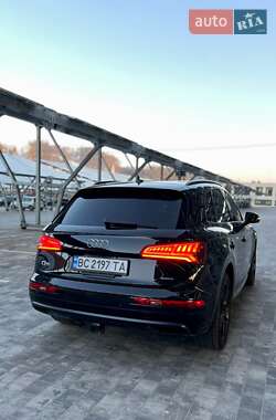 Внедорожник / Кроссовер Audi Q5 2019 в 