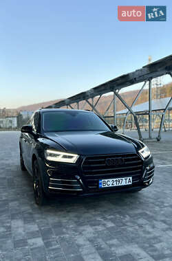 Внедорожник / Кроссовер Audi Q5 2019 в 
