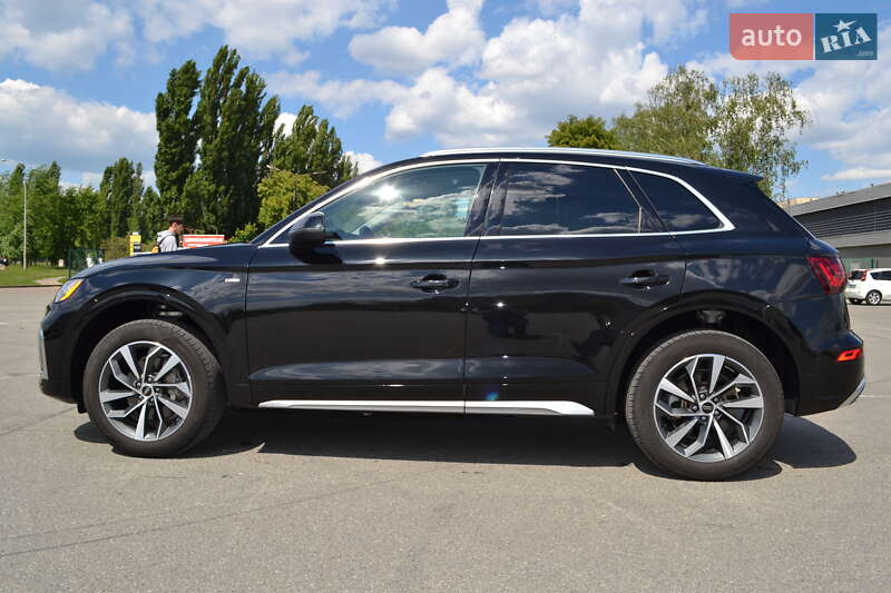 Внедорожник / Кроссовер Audi Q5 2023 в Киеве