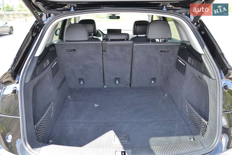 Внедорожник / Кроссовер Audi Q5 2023 в Киеве