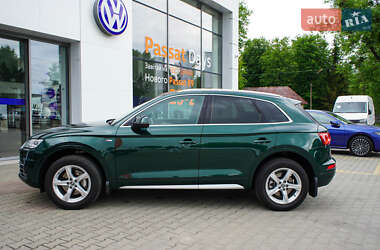 Внедорожник / Кроссовер Audi Q5 2017 в 