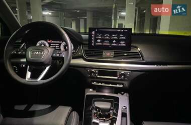 Позашляховик / Кросовер Audi Q5 2023 в 