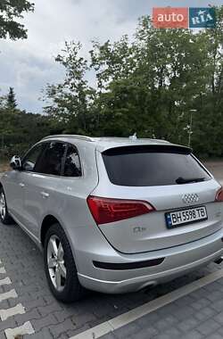 Внедорожник / Кроссовер Audi Q5 2011 в 