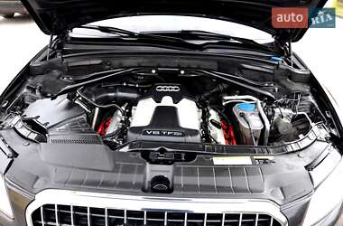 Внедорожник / Кроссовер Audi Q5 2016 в 