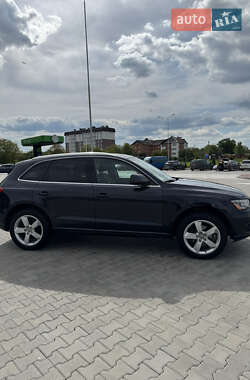 Внедорожник / Кроссовер Audi Q5 2011 в 