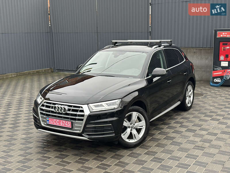 Позашляховик / Кросовер Audi Q5 2018 в 