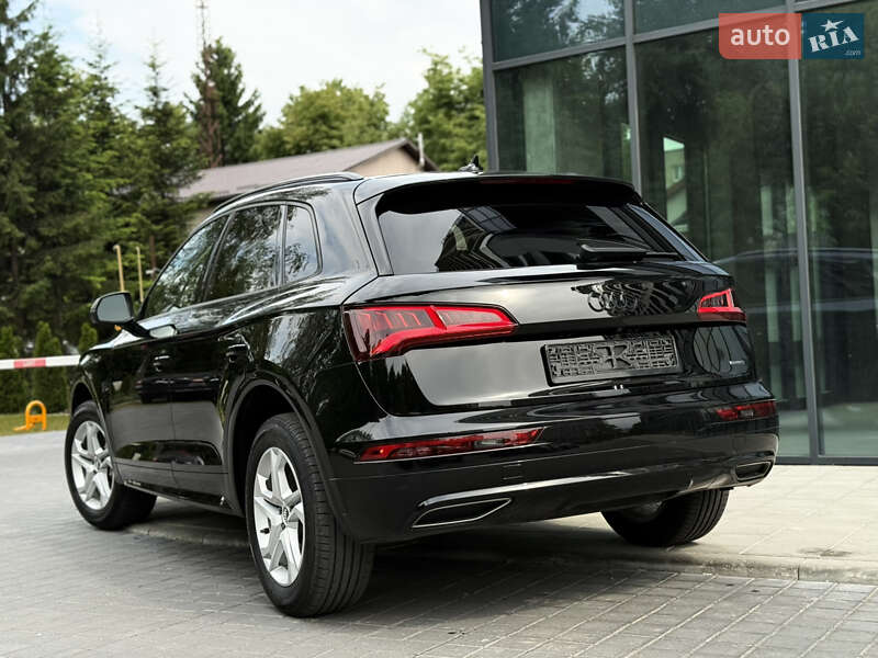 Внедорожник / Кроссовер Audi Q5 2017 в Львове