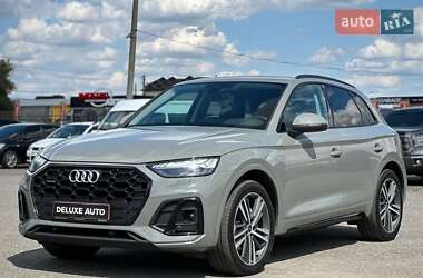 Внедорожник / Кроссовер Audi Q5 2022 в 
