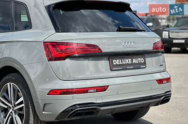Внедорожник / Кроссовер Audi Q5 2022 в 