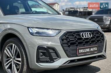 Внедорожник / Кроссовер Audi Q5 2022 в 