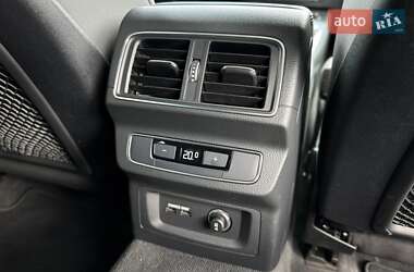 Внедорожник / Кроссовер Audi Q5 2022 в 