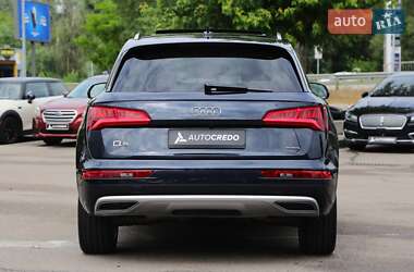Позашляховик / Кросовер Audi Q5 2019 в 