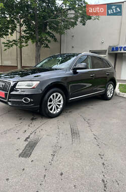 Внедорожник / Кроссовер Audi Q5 2016 в 