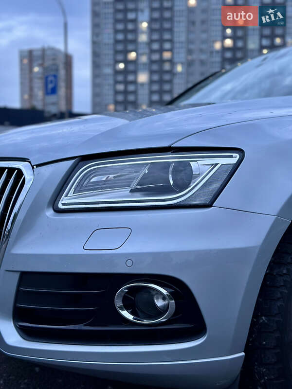 Внедорожник / Кроссовер Audi Q5 2012 в Киеве