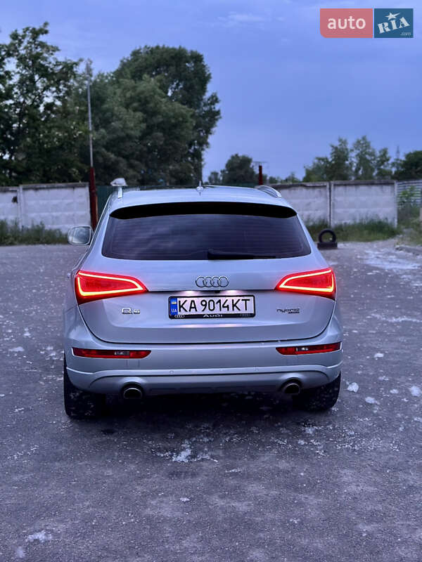 Внедорожник / Кроссовер Audi Q5 2012 в Киеве