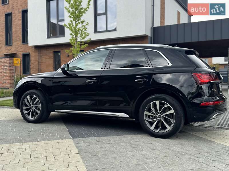 Внедорожник / Кроссовер Audi Q5 2021 в Львове