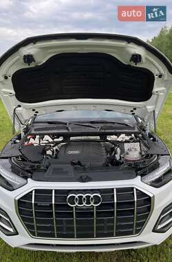 Внедорожник / Кроссовер Audi Q5 2021 в 
