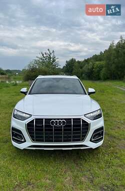 Позашляховик / Кросовер Audi Q5 2021 в Києві
