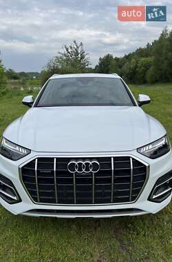 Внедорожник / Кроссовер Audi Q5 2021 в 