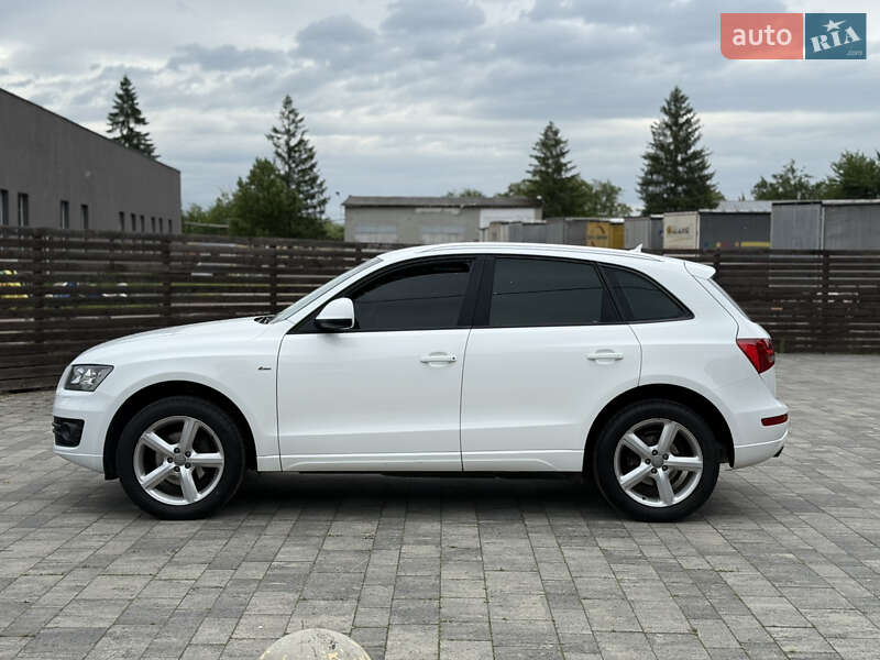 Внедорожник / Кроссовер Audi Q5 2012 в Тячеве