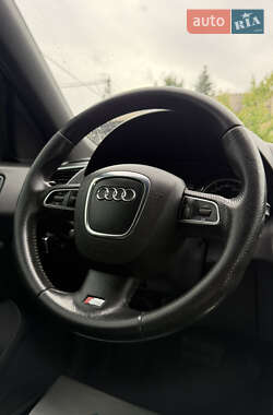 Внедорожник / Кроссовер Audi Q5 2012 в 
