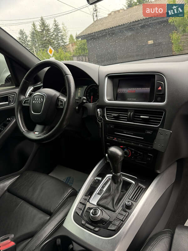 Внедорожник / Кроссовер Audi Q5 2012 в Тячеве