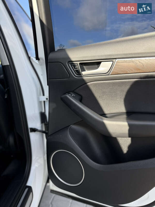 Внедорожник / Кроссовер Audi Q5 2014 в Виноградове
