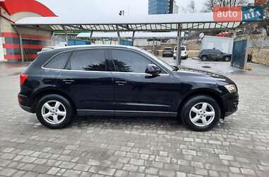 Внедорожник / Кроссовер Audi Q5 2011 в 