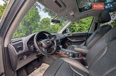Позашляховик / Кросовер Audi Q5 2015 в 