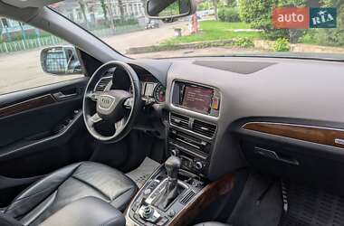 Позашляховик / Кросовер Audi Q5 2015 в 