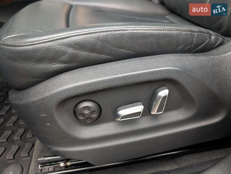 Внедорожник / Кроссовер Audi Q5 2015 в Киеве