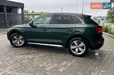 Внедорожник / Кроссовер Audi Q5 2017 в 