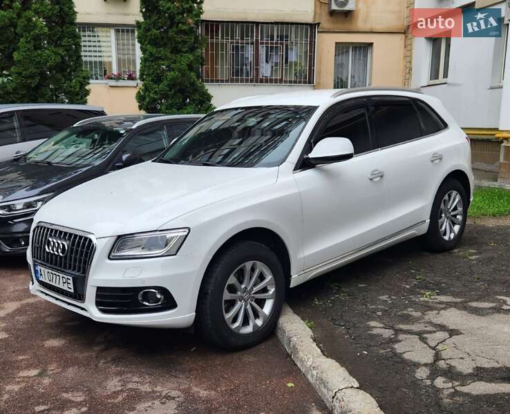 Внедорожник / Кроссовер Audi Q5 2014 в Киеве