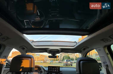 Внедорожник / Кроссовер Audi Q5 2021 в 
