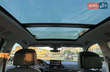 Внедорожник / Кроссовер Audi Q5 2021 в 