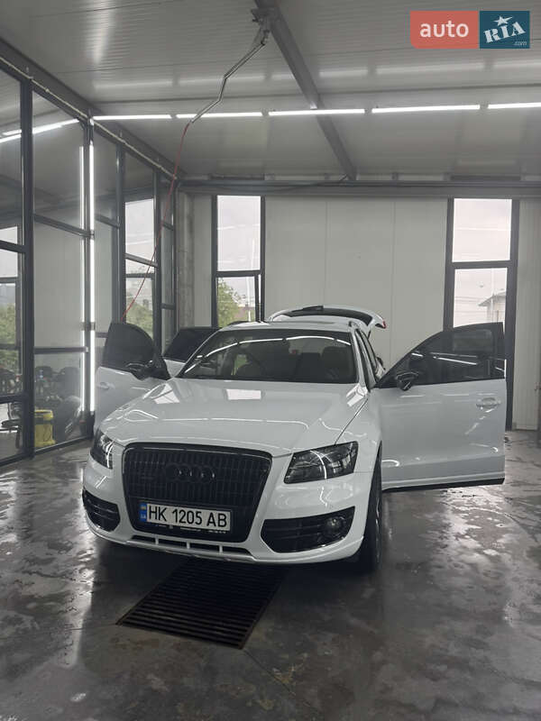 Внедорожник / Кроссовер Audi Q5 2012 в Ровно