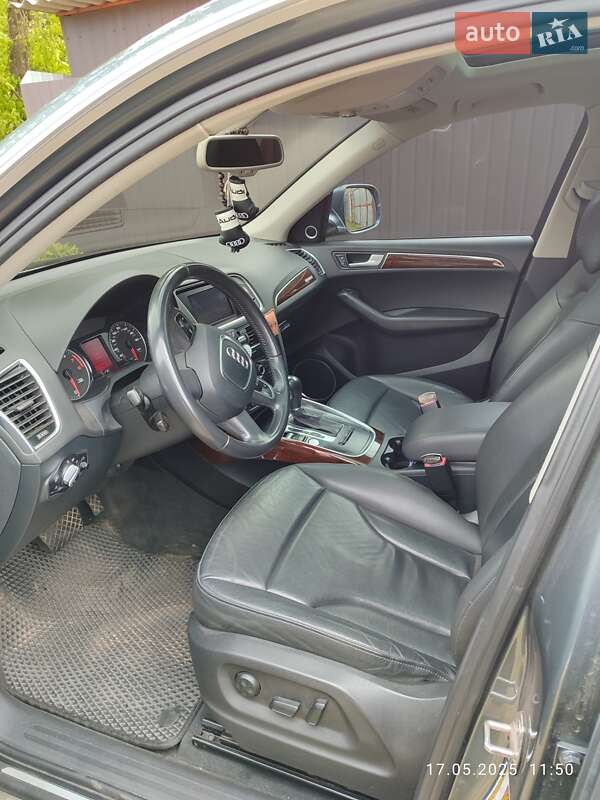 Внедорожник / Кроссовер Audi Q5 2012 в Семеновке