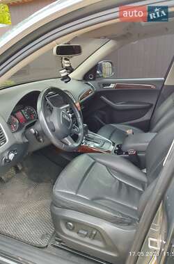 Позашляховик / Кросовер Audi Q5 2012 в 